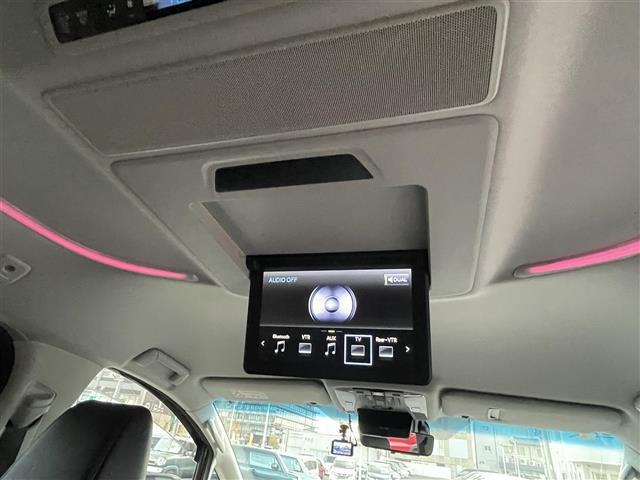 アルファードハイブリッド ＳＲ　サイドリフトアップ　純正９型ナビ　ＪＢＬサウンド　後席モニター　ＤＶＤ再生　フルセグ　ＢＴ　黒レザーシート　バックカメラ　ＥＴＣ２．０　両側パワースライド　前後ドラレコ　クルーズコントロール　　助手席／２列目オットマン（5枚目）