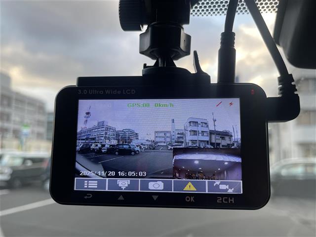 アルファードハイブリッド ＳＲ　サイドリフトアップ　純正９型ナビ　ＪＢＬサウンド　後席モニター　ＤＶＤ再生　フルセグ　ＢＴ　黒レザーシート　バックカメラ　ＥＴＣ２．０　両側パワースライド　前後ドラレコ　クルーズコントロール　　助手席／２列目オットマン（7枚目）