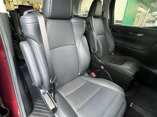 アルファードハイブリッド ＳＲ　サイドリフトアップ　純正９型ナビ　ＪＢＬサウンド　後席モニター　ＤＶＤ再生　フルセグ　ＢＴ　黒レザーシート　バックカメラ　ＥＴＣ２．０　両側パワースライド　前後ドラレコ　クルーズコントロール　　助手席／２列目オットマン（25枚目）