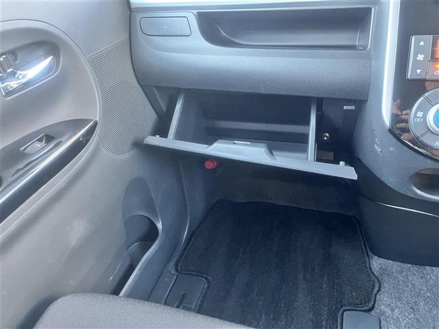 タント カスタムＸ　社外オーディオ　Ｂｌｕｅｔｏｏｔｈ　ドライブレコーダー　片側パワースライドドア　横滑り防止装置　盗難防止装置　アイドリングストップ　スマートキー　プッシュスタート　純正フロアマット（10枚目）