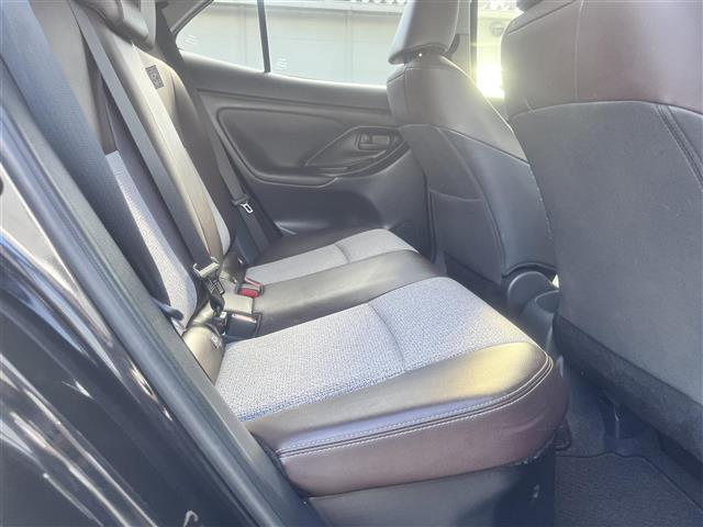 ヤリスクロス ハイブリッドＺ　純正ディスプレイオーディオ　フルセグＴＶ　Ｂｌｕｅｔｏｏｔｈ　全方位カメラ　ビルトインＥＴＣ　前方ドラレコ　レーダークルコン　オートハイビーム　パワーバックドア　前席シートヒーター　運転席パワーシート（24枚目）