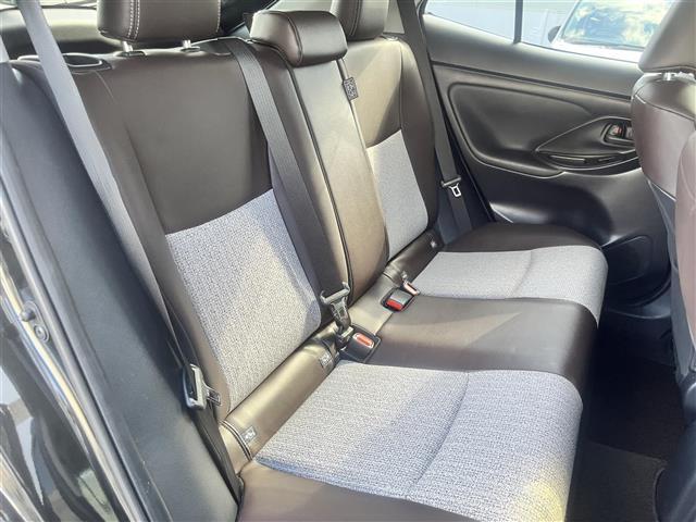 ヤリスクロス ハイブリッドＺ　純正ディスプレイオーディオ　フルセグＴＶ　Ｂｌｕｅｔｏｏｔｈ　全方位カメラ　ビルトインＥＴＣ　前方ドラレコ　レーダークルコン　オートハイビーム　パワーバックドア　前席シートヒーター　運転席パワーシート（25枚目）