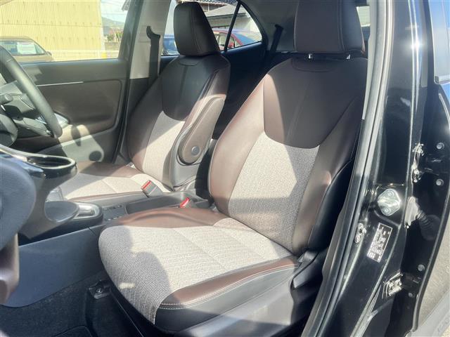 ヤリスクロス ハイブリッドＺ　純正ディスプレイオーディオ　フルセグＴＶ　Ｂｌｕｅｔｏｏｔｈ　全方位カメラ　ビルトインＥＴＣ　前方ドラレコ　レーダークルコン　オートハイビーム　パワーバックドア　前席シートヒーター　運転席パワーシート（28枚目）