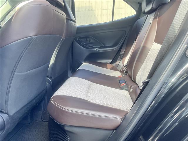 ヤリスクロス ハイブリッドＺ　純正ディスプレイオーディオ　フルセグＴＶ　Ｂｌｕｅｔｏｏｔｈ　全方位カメラ　ビルトインＥＴＣ　前方ドラレコ　レーダークルコン　オートハイビーム　パワーバックドア　前席シートヒーター　運転席パワーシート（29枚目）