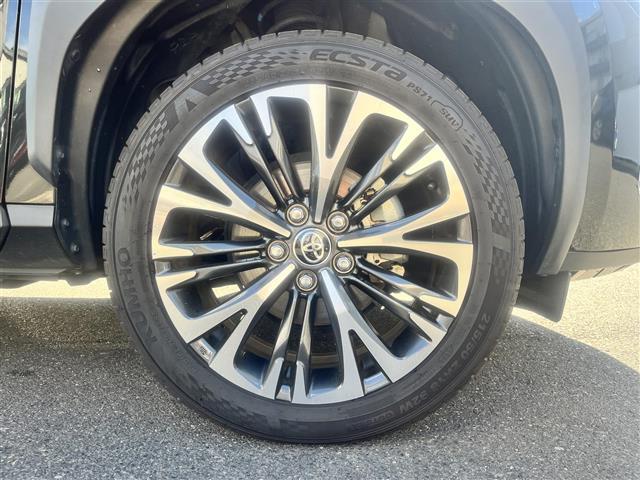 ヤリスクロス ハイブリッドＺ　純正ディスプレイオーディオ　フルセグＴＶ　Ｂｌｕｅｔｏｏｔｈ　全方位カメラ　ビルトインＥＴＣ　前方ドラレコ　レーダークルコン　オートハイビーム　パワーバックドア　前席シートヒーター　運転席パワーシート（41枚目）