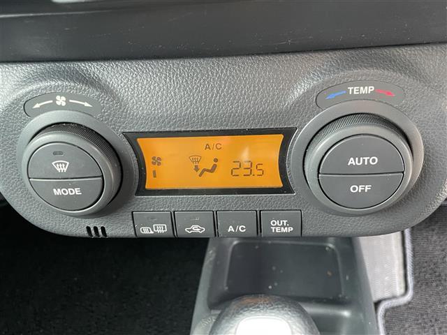 セルボ ＴＸ　社外ＣＤオーディオ　運転席シートヒーター　スマートキー　純正１４インチアルミホイール　純正フロアマット（7枚目）