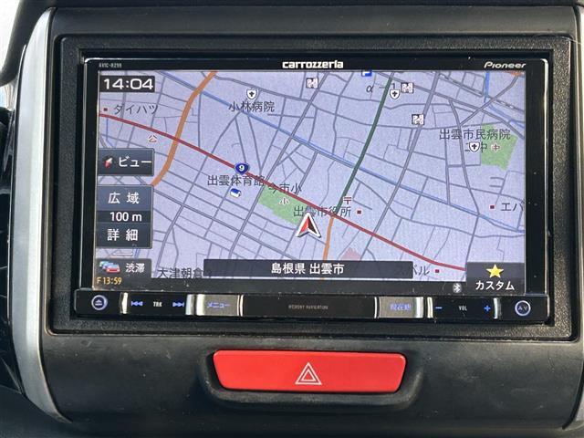 Ｎ－ＢＯＸカスタム Ｇ　ＳＳパッケージ　社外メモリナビ　フルセグ　ＤＶＤ再生　Ｂｌｕｅｔｏｏｔｈ　バックカメラ　ビルトインＥＴＣ　両側パワスラ　アイドリングストップ　シートーヒーター　スマートキ　純正ＨＩＤライト　純正１４ＡＷ（3枚目）