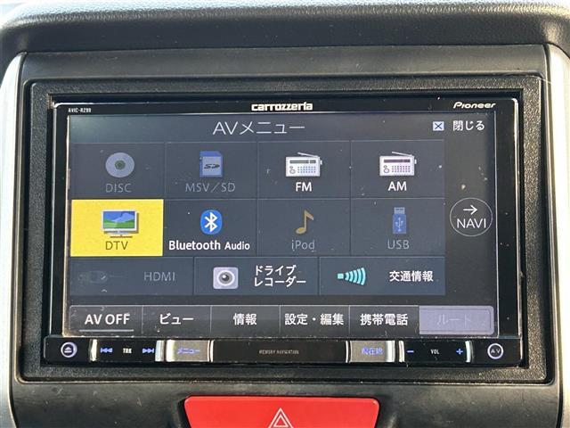 Ｎ－ＢＯＸカスタム Ｇ　ＳＳパッケージ　社外メモリナビ　フルセグ　ＤＶＤ再生　Ｂｌｕｅｔｏｏｔｈ　バックカメラ　ビルトインＥＴＣ　両側パワスラ　アイドリングストップ　シートーヒーター　スマートキ　純正ＨＩＤライト　純正１４ＡＷ（4枚目）