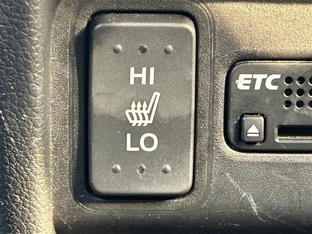 Ｎ－ＢＯＸカスタム Ｇ　ＳＳパッケージ　社外メモリナビ　フルセグ　ＤＶＤ再生　Ｂｌｕｅｔｏｏｔｈ　バックカメラ　ビルトインＥＴＣ　両側パワスラ　アイドリングストップ　シートーヒーター　スマートキ　純正ＨＩＤライト　純正１４ＡＷ（11枚目）