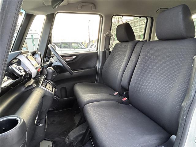 Ｎ－ＢＯＸカスタム Ｇ　ＳＳパッケージ　社外メモリナビ　フルセグ　ＤＶＤ再生　Ｂｌｕｅｔｏｏｔｈ　バックカメラ　ビルトインＥＴＣ　両側パワスラ　アイドリングストップ　シートーヒーター　スマートキ　純正ＨＩＤライト　純正１４ＡＷ（21枚目）