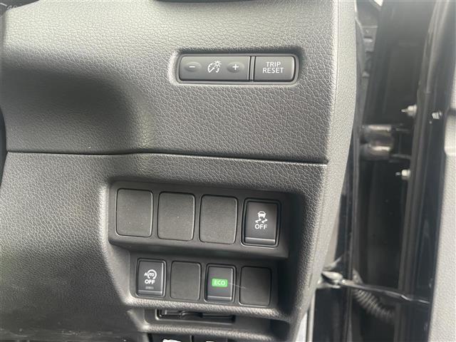 エクストレイル ２０Ｘ　エマージェンシーブレーキパッケージ　ワンオーナー　純正８型ＳＤナビ　フルセグ　ＤＶＤ再生　Ｂｌｕｅｔｏｏｔｈ　バックカメラ　ビルトインＥＴＣ　アイドリングストップ　コーナーセンサー　シートヒーター　スマートキ　純ＬＥＤライト　純１７ＡＷ（13枚目）