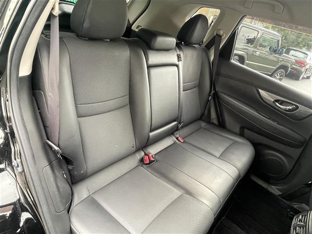 エクストレイル ２０Ｘ　エマージェンシーブレーキパッケージ　ワンオーナー　純正８型ＳＤナビ　フルセグ　ＤＶＤ再生　Ｂｌｕｅｔｏｏｔｈ　バックカメラ　ビルトインＥＴＣ　アイドリングストップ　コーナーセンサー　シートヒーター　スマートキ　純ＬＥＤライト　純１７ＡＷ（23枚目）