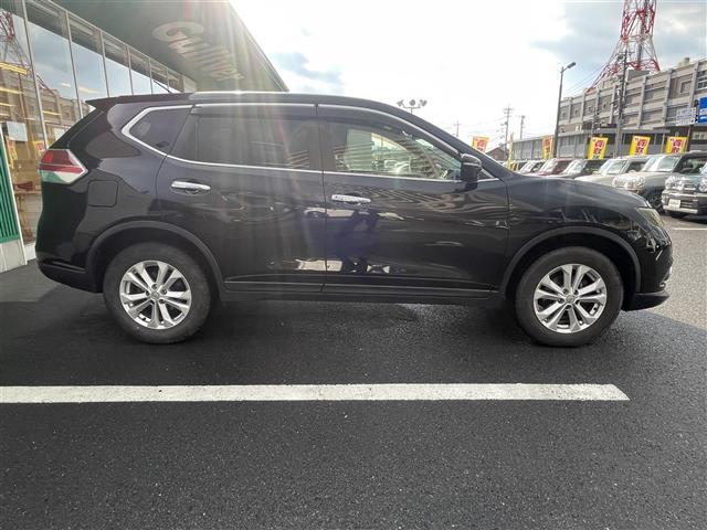 エクストレイル ２０Ｘ　エマージェンシーブレーキパッケージ　ワンオーナー　純正８型ＳＤナビ　フルセグ　ＤＶＤ再生　Ｂｌｕｅｔｏｏｔｈ　バックカメラ　ビルトインＥＴＣ　アイドリングストップ　コーナーセンサー　シートヒーター　スマートキ　純ＬＥＤライト　純１７ＡＷ（33枚目）