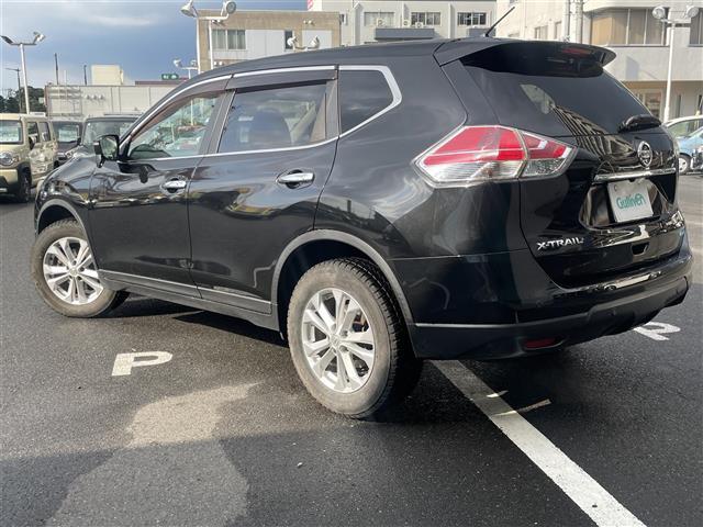 エクストレイル ２０Ｘ　エマージェンシーブレーキパッケージ　ワンオーナー　純正８型ＳＤナビ　フルセグ　ＤＶＤ再生　Ｂｌｕｅｔｏｏｔｈ　バックカメラ　ビルトインＥＴＣ　アイドリングストップ　コーナーセンサー　シートヒーター　スマートキ　純ＬＥＤライト　純１７ＡＷ（40枚目）