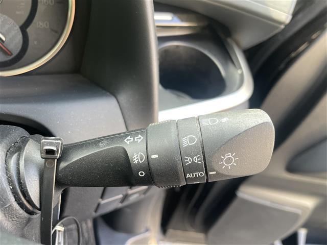 ヴェルファイア ２．５Ｚ　Ａエディション　純正９型ＳＤナビ　フリップダウンモニター　フルセグＴＶ　ＤＶＤ再生　Ｂｌｕｅｔｏｏｔｈ接続　バックカメラ　両側パワスラ　ドラレコ　ＥＴＣ２．０　クルコン　コーナーセンサー　スマートキー　純正１８ＡＷ（11枚目）