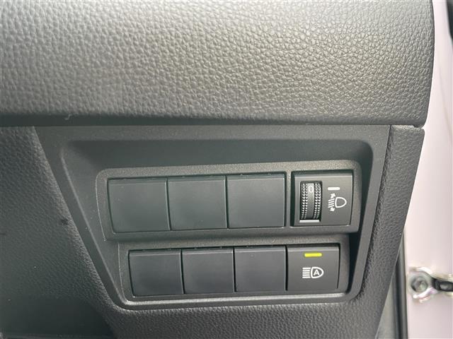 ヤリス ハイブリッドＺ　ワンオーナー　純正８型ＳＤナビ　Ｂｌｕｅｔｏｏｔｈ　バックカメラ　ＥＴＣ　ドライブレーダー　前席シートヒーター　クルーズコントロール　衝突軽減ブレーキ　レーンキープアシスト　オートハイビーム（14枚目）