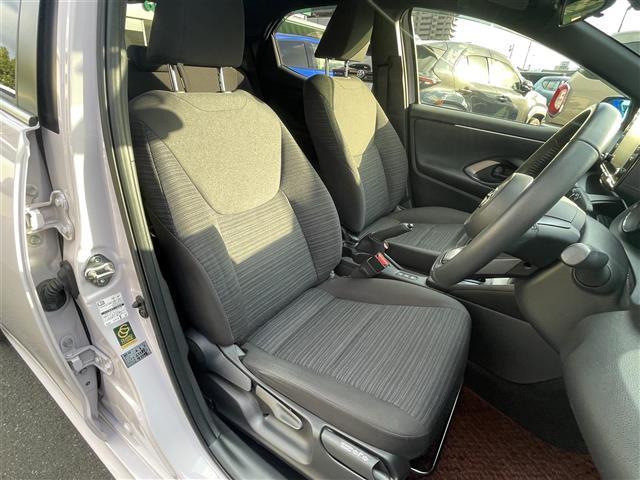 ヤリス ハイブリッドＺ　ワンオーナー　純正８型ＳＤナビ　Ｂｌｕｅｔｏｏｔｈ　バックカメラ　ＥＴＣ　ドライブレーダー　前席シートヒーター　クルーズコントロール　衝突軽減ブレーキ　レーンキープアシスト　オートハイビーム（21枚目）