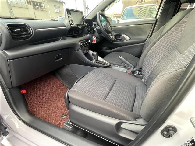 ヤリス ハイブリッドＺ　ワンオーナー　純正８型ＳＤナビ　Ｂｌｕｅｔｏｏｔｈ　バックカメラ　ＥＴＣ　ドライブレーダー　前席シートヒーター　クルーズコントロール　衝突軽減ブレーキ　レーンキープアシスト　オートハイビーム（25枚目）