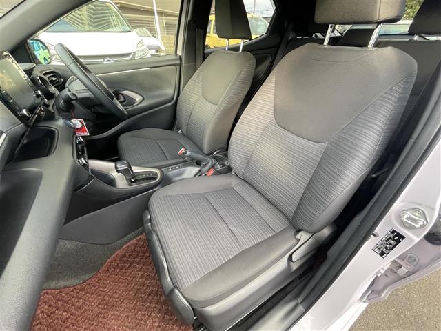 ヤリス ハイブリッドＺ　ワンオーナー　純正８型ＳＤナビ　Ｂｌｕｅｔｏｏｔｈ　バックカメラ　ＥＴＣ　ドライブレーダー　前席シートヒーター　クルーズコントロール　衝突軽減ブレーキ　レーンキープアシスト　オートハイビーム（27枚目）