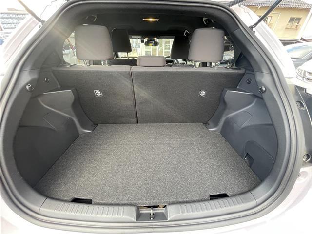 ヤリス ハイブリッドＺ　ワンオーナー　純正８型ＳＤナビ　Ｂｌｕｅｔｏｏｔｈ　バックカメラ　ＥＴＣ　ドライブレーダー　前席シートヒーター　クルーズコントロール　衝突軽減ブレーキ　レーンキープアシスト　オートハイビーム（29枚目）