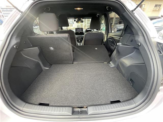 ヤリス ハイブリッドＺ　ワンオーナー　純正８型ＳＤナビ　Ｂｌｕｅｔｏｏｔｈ　バックカメラ　ＥＴＣ　ドライブレーダー　前席シートヒーター　クルーズコントロール　衝突軽減ブレーキ　レーンキープアシスト　オートハイビーム（30枚目）