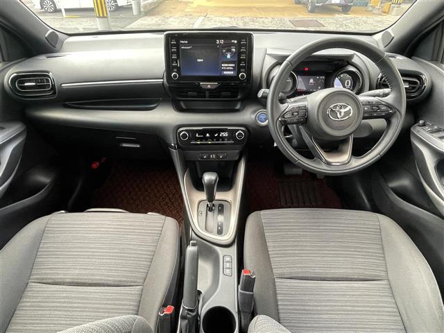 ヤリス ハイブリッドＺ　ワンオーナー　純正８型ＳＤナビ　Ｂｌｕｅｔｏｏｔｈ　バックカメラ　ＥＴＣ　ドライブレーダー　前席シートヒーター　クルーズコントロール　衝突軽減ブレーキ　レーンキープアシスト　オートハイビーム（42枚目）