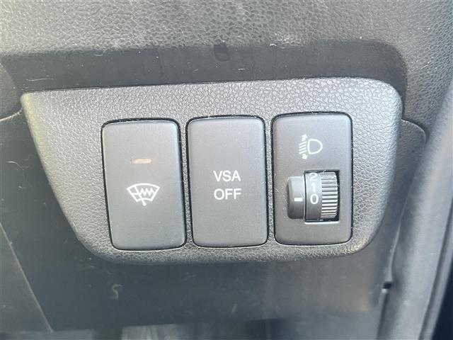 フィット Ｇ　純正メモリナビ　地デジ　バックカメラ　スマートキー　純正フロアマット　取扱説明書　保証書（13枚目）