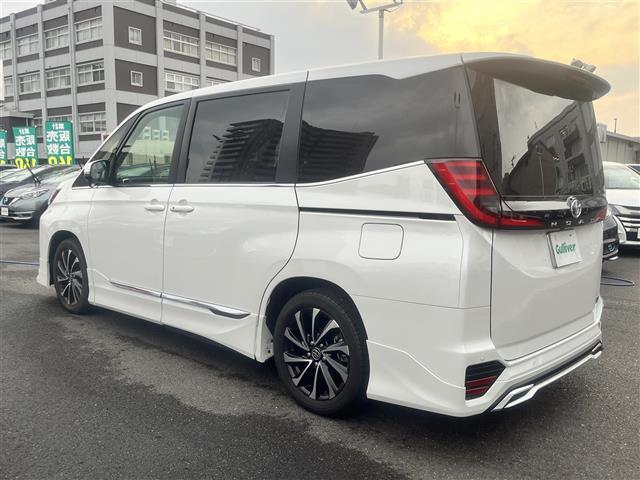 ノア ハイブリッドS-Z モデリスタ 後席モニター 純正10型SDナビ フルセグ DVD再生 Bluetooth 両パワスラ バックカメラ ETC 前後ドラレコ ACC HUD シートヒーター パワーバックドア 純正17AW(34枚目)