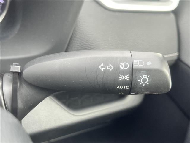 RAV4 ハイブリッドX ワンオーナー 純正9インチSDナビ フルセグ DVD再生 Bluetooth接続 バックカメラ 前後ドラレコ ビルトインETC ACC レーンキープ 衝突軽減 BSM コーナーセンサー 純正17AW(11枚目)