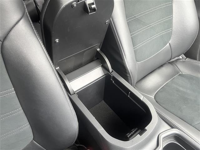 RAV4 ハイブリッドX ワンオーナー 純正9インチSDナビ フルセグ DVD再生 Bluetooth接続 バックカメラ 前後ドラレコ ビルトインETC ACC レーンキープ 衝突軽減 BSM コーナーセンサー 純正17AW(17枚目)