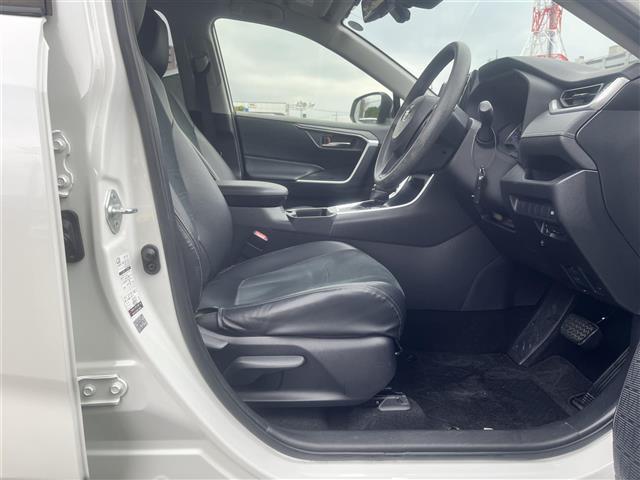 RAV4 ハイブリッドX ワンオーナー 純正9インチSDナビ フルセグ DVD再生 Bluetooth接続 バックカメラ 前後ドラレコ ビルトインETC ACC レーンキープ 衝突軽減 BSM コーナーセンサー 純正17AW(21枚目)
