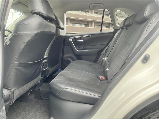 RAV4 ハイブリッドX ワンオーナー 純正9インチSDナビ フルセグ DVD再生 Bluetooth接続 バックカメラ 前後ドラレコ ビルトインETC ACC レーンキープ 衝突軽減 BSM コーナーセンサー 純正17AW(28枚目)