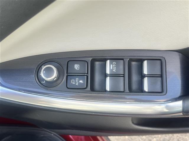 CX-5 25S Lパッケージ 純正SDナビ 地デジ Bluetooth DVD再生 バックカメラ ETC ACC BSM レーンアシスト レザーシート Sヒーター 電動パーキングブレーキ スマートキー LEDライト 純正17AW(19枚目)