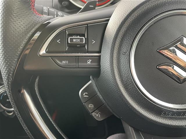 スイフトスポーツ ベースグレード 純正ディスプレイオーディオ Bluetooth接続 ACC 衝突軽減ブレーキ レーンキープアシスト BSM 後方コーナーセンサー シートヒーター スマートキー 純正LEDヘッドライト 純正17AW(4枚目)