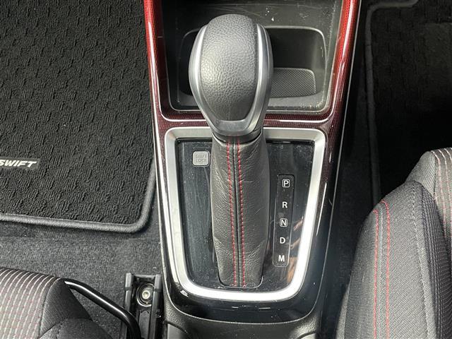 スイフトスポーツ ベースグレード 純正ディスプレイオーディオ Bluetooth接続 ACC 衝突軽減ブレーキ レーンキープアシスト BSM 後方コーナーセンサー シートヒーター スマートキー 純正LEDヘッドライト 純正17AW(9枚目)