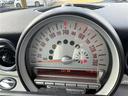 ＭＩＮＩ クーパー　ワンオーナー　社外ＨＤＤナビ　フルセグ　ＥＴＣ　ドラレコ　純正フロアマット　純正アルミホイール　保証書　取扱説明書　プッシュスタート　スマートキー（5枚目）