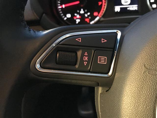 1.0TFSI ワンオーナー/HID/純正ナビ(7枚目)