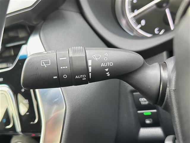 Ｚ　レザーパッケージ　禁煙車／純正１２．３インチナビ（ＡＭ／ＦＭ／ＡＵＸ／ＢＴ／フルセグ）／本革レザーシート／パワーシート（Ｄ／Ｎ）／バックカメラ／全方位カメラ／ＪＢＬ／レーダークルーズコンントロール／パワーバックドア(6枚目)