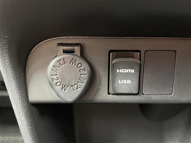 ムーヴキャンバス Ｇメイクアップリミテッド　ＳＡＩＩＩ　衝突軽減ブレーキ　全方位カメラ　両側パワースライドドア　純正８インチＳＤナビ　フルセグＴＶ　ＨＤＭＩ　Ｂｌｕｅｔｏｏｔｈ　ＬＥＤヘッドライト　オートハイビーム　プッシュスタート　スマートキー（14枚目）