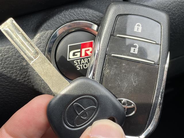 ハイラックス Ｚ　ＧＲスポーツ　ワンオーナー　４ＷＤ　ディーゼル　純正８インチナビ　Ｂｌｕｅｔｏｏｔｈ　ＵＳＢ　アップルカープレイ／アンドロイドオート　全方位カメラ　レーダークルーズコントロール　ＥＴＣ　ＬＥＤヘッドライト（24枚目）