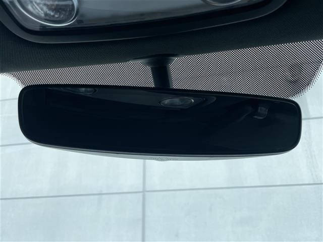 ザ・ビートル デザインマイスター 衝突軽減ブレーキ ターボ 純正7インチナビ フルセグTV Bluetooth バックカメラ クルーズコントロール 純正17インチアルミホイール HIDヘッドライト オートライト スマートキー(19枚目)