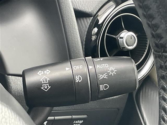 デミオ XDツーリング Lパッケージ 純正ナビ CD Bluetooth フルセグTV バックカメラ ビルトインETC 純正アルミホイール クルーズコントロール LEDヘッドライト オートライト BSM シティーブレーキ ハーフレザー(9枚目)