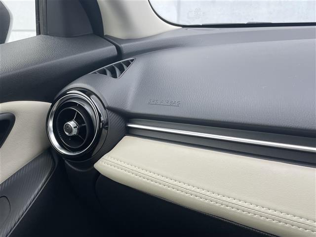 デミオ XDツーリング Lパッケージ 純正ナビ CD Bluetooth フルセグTV バックカメラ ビルトインETC 純正アルミホイール クルーズコントロール LEDヘッドライト オートライト BSM シティーブレーキ ハーフレザー(20枚目)