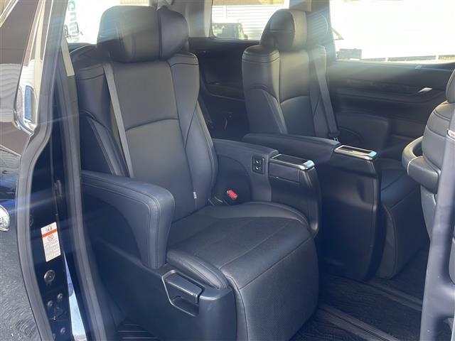 ヴェルファイア 2.5Z Gエディション SDナビ バックカメラ 両側電動スライドドア 革シート 3列シート エアロ フルセグ オットマン シートエアコン 電動リアゲート シートヒーター オートクルーズコントロール DVD再生 オートライト(26枚目)