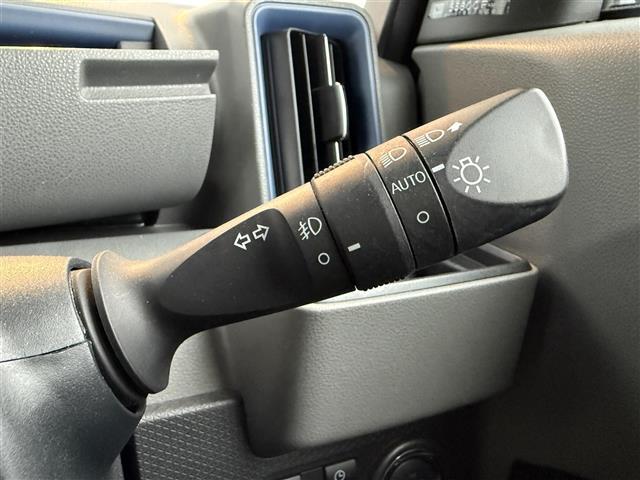 タント カスタムＲＳセレクション　衝突軽減ブレーキ　両側パワースライドドア　ターボ　純正９インチナビ　フルセグＴＶ　Ｂｌｕｅｔｏｏｔｈ　バックカメラ　ＥＴＣ　ハーフレザーシート　シートヒーター　純正１５インチアルミホイール（10枚目）