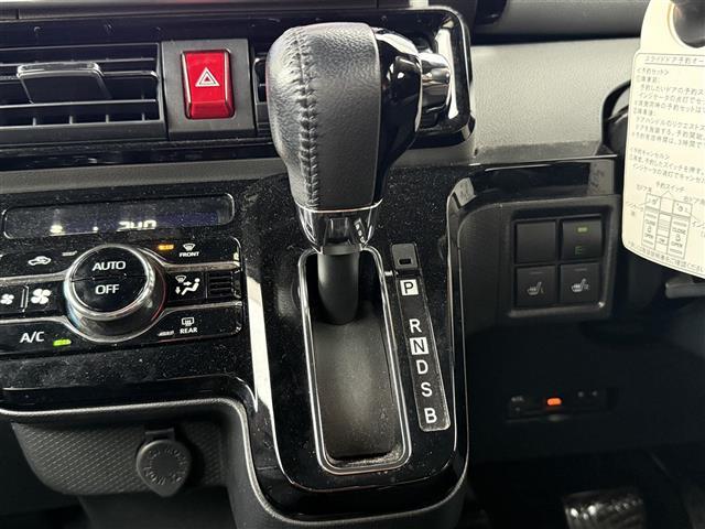 タント カスタムＲＳセレクション　衝突軽減ブレーキ　両側パワースライドドア　ターボ　純正９インチナビ　フルセグＴＶ　Ｂｌｕｅｔｏｏｔｈ　バックカメラ　ＥＴＣ　ハーフレザーシート　シートヒーター　純正１５インチアルミホイール（12枚目）