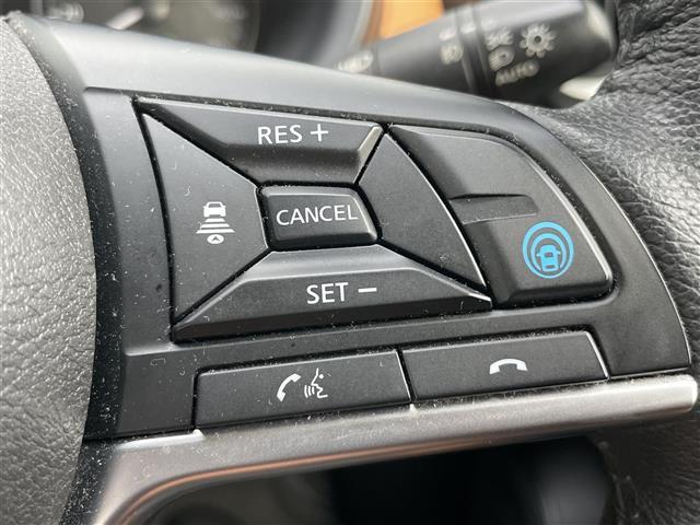 キックス X ツートーンインテリアエディション プロパイロット 衝突軽減ブレーキ 全方位カメラ インテリジェントルームミラー 純正9インチSDナビ フルセグTV ルーフレール LEDヘッドライト オートライト 純正17インチアルミホイール(8枚目)