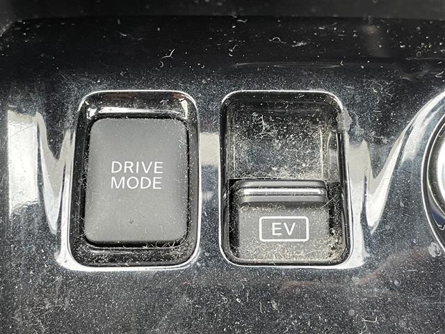 キックス X ツートーンインテリアエディション プロパイロット 衝突軽減ブレーキ 全方位カメラ インテリジェントルームミラー 純正9インチSDナビ フルセグTV ルーフレール LEDヘッドライト オートライト 純正17インチアルミホイール(14枚目)