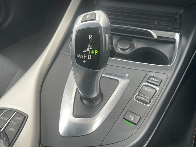 1シリーズ 118i スタイル 衝突軽減ブレーキ ターボ 純正8インチHDDナビ バックカメラ CD DVD Bluetooth クルーズコントロール コーナーセンサー LEDヘッドライト オートライト 純正16インチAW(13枚目)