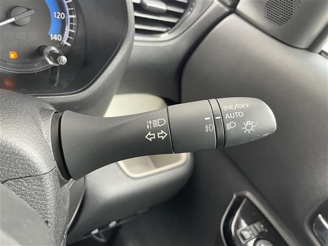 デリカミニ Ｔ　プレミアム　届出済未使用車　マイパイロット／前後ソナー　９インチディスプレイオーディオ　全方位カメラ　ステアリングスイッチ　両側パワースライドドア　ハンズフリースライドドア　パドルシフト　電動パーキングブレーキ（8枚目）